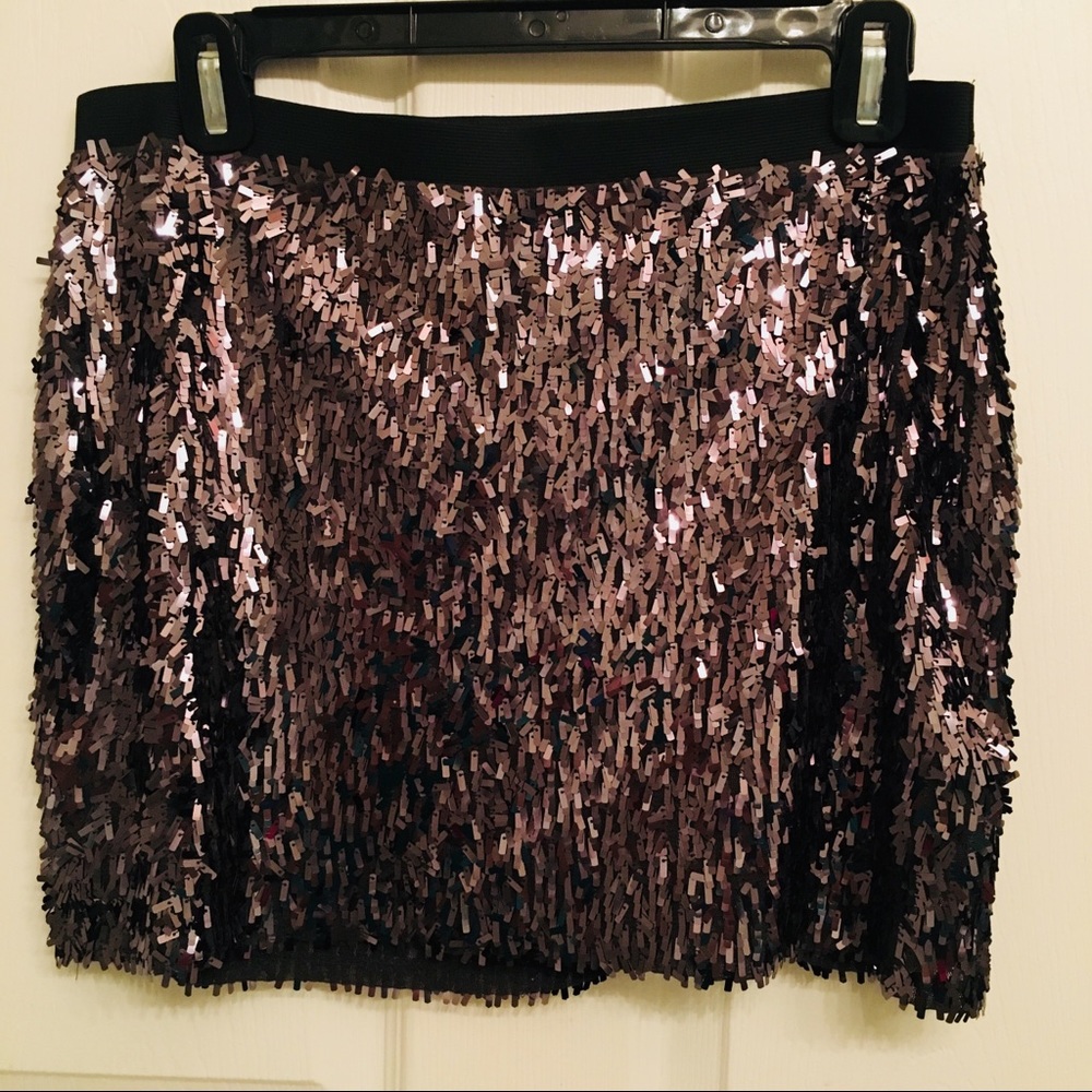Express Sequin Skirt